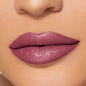 Kylie Cosmetics Liquid Lip Velvet in Boy Bye